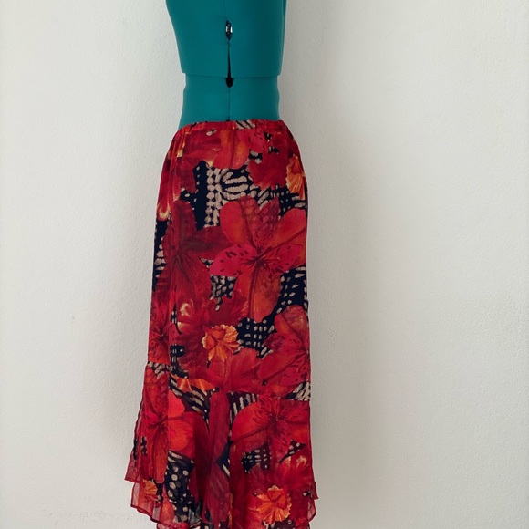 Red Black Floral Ruffle chiffon skirt size M/L - Picture 3 of 12